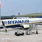 Imagen de archivo de un avión de Ryanair. EFE/ Sascha Steinbach