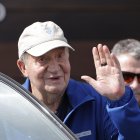 El rey emérito Juan Carlos I, durante su última visita a Sanxenxo (Pontevedra). EFE/Emilio Lavandeira