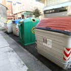 Imagen de archivo de contenedores en una calle de Ponferrada.