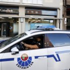Imagen de archivo de un coche patrulla de la Ertzaintza. EFE/Luis Tejido