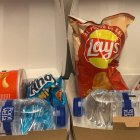 Comida obsequiada por Renfe con motivo del retraso en el tren León-Barcelona.