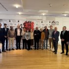 Foto de familia de la presentación de la San Silvestre Ciudad de León.