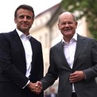 Imagen de archivo del canciller alemán, Olof Sholz, y el presidente francés, Enmanuel Macron (Francia, Alemania) EFE/EPA/CLEMENS BILAN / POOL