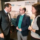 Puente, con el alcalde de Ponferrada, Marco Morala, y la concejala Lidia Coca, en el acto.
