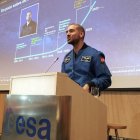 El astronauta Pablo Álvarez visita este martes el Centro de Astronomía Espacial que la Agencia Espacial Europea (ESA) tiene en la localidad de Villanueva de la Cañada (Madrid). EFE/ Raúl Casado