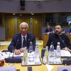 El presidente del Consejo Europeo, Antonio Costa, y el de Ucrania, Volodímir Zelensky , hoy en Bruselas. EFE/EPA/JOHANNA GERON / POOL