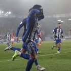 La SD Ponferradina anotó dos goles en apenas dos minutos para superar al Tarazona.