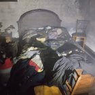 La habitación incendiada. EFE/Bomberos de la Diputación de Zamora / SOLO USO EDITORIAL/SOLO DISPONIBLE PARA ILUSTRAR LA NOTICIA QUE ACOMPAÑA (CRÉDITO OBLIGATORIO)