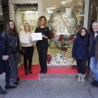 La Cámara de Comercio entrega el premio de su concurso de escaparates Mascotas Spa. F. Otero Perandones.