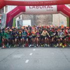Momento de la salida de la carrera de élite de la San Silvestre de León.