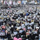 Manifestantes exigen la renuncia del presidente surcoreano, Yoon Suk-yeol, en Seúl, Corea del Sur, 4 de enero de 2025. EFE/EPA/YONHAP SOUTH KOREA OUT