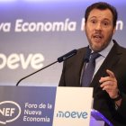 El ministro de Transportes y Movilidad Sostenible, Óscar Puente, durante su intervención en el desayuno informativo de Nueva Economía Fórum