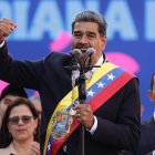 El líder chavista Nicolás Maduro pronuncia un discurso este viernes, en Caracas (Venezuela). EFE/ Ronald Peña R.