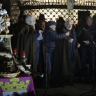 Hoguera, coplas y refranes de San Antón.