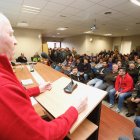 Los regantes de la Comunidad del Páramo Bajo, reunidos esta tarde en la sede de Zotes del Páramo.