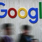 Imagen de archivo del logo de Google. EFE/EPA/HANNIBAL HANSCHKE