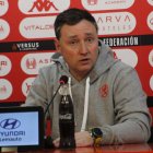 Raúl Llona asegura que la Cultural tiene que estar muy centrada ante el Sestao River.