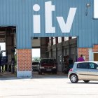 Aranda de Duero.- Imagen de archivo de una estación de Inspección Técnica de Vehículos (ITV). EFE/Paco Santamaría