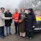 Imagen facilitada por el Ayuntamiento de Ponferrada del acto de entrega del nuevo vehículo.