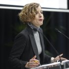 La directora general dela Fundación Española para la Ciencia y la Tecnología (Fecyt), Izaskun Lacunza, interviene en el acto de presentación del informe 'Participación de las científicas como fuentes expertas en los medios: motivaciones y obstáculos' elabora por el Fecyt y en el que ha participado la ministra de Ciencia, Innovación y Universidades, Diana Morant, este martes en el Círculo de Bellas Artes de Madrid. EFE/ Rodrigo Jimenez