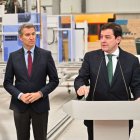 Alfonso Fernández Mañueco junto al presidente nacional del PP, Alberto Núñez Feijóo.