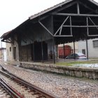 Edificio del antiguo almacen de pequeña velocidad ubicado en la estación de Feve.