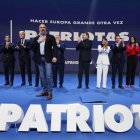 Abascal rodeado por los líderes de extrema derecha de Europa ayer, en Madrid.