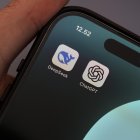 Imagen de los logos de la app DeepSeek y ChatGPT. EFE/EPA/Liselotte Sabroe DENMARK OUT