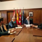 Imagen de la reunión facilitada por el Ayuntamiento de Ponferrada.