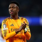 Vinicius se deja querer por Arabia al mismo tiempo que habla de renovar con el Madrid.