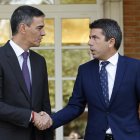 El presidente del Gobierno, Pedro Sánchez (i), y el president de la Generalitat, Carlos Mazón, en una imagen de archivo. EFE/ Chema Moya