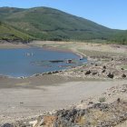 Restos de Oliegos, pueblo desalojado en 1945, en el embalse del pantano de Villameca.