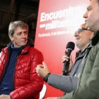 Carlos Martínez, junto a Javier Alfonso Cendón durante la reciente visita del nuevo secretario autonómico a la provincia.