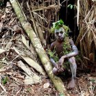 Un habitante pigmeo en la selva de El Congo, en una foto de archivo.