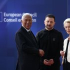 Ursula Von der Leyen, Volomídir Zelenski y Antonio Costa.