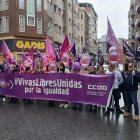 Concentración celebrada ayer a las puertas de los sindicatos para exigir derechos para las mujeres.