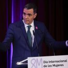 Pedro Sánchez interviene en el acto institucional por el Día Internacional de la Mujer en el Museo del Prado.