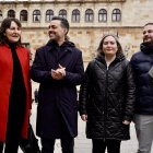 El candidato a la secretaría provincial del PSOE de León, Diego Moreno, atiende a los medios de comunicación.
