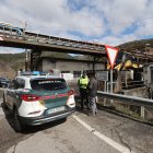 La Guardia Civil levantó este martes un atestado por la salida de camiones de carbón sin licencia de Alinos.