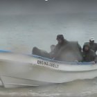 Un momento de la evacuación de los concursantes.