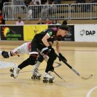 Un momento del último partido del Bembibre Hockey.
