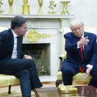 Donald Trump con Mark Rutte.
