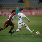 Pibe, a la derecha, es uno de los jugadores de la Cultural más en forma en estos momentos.