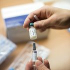La vacuna contra el sarampión es eficaz contra el contagio.