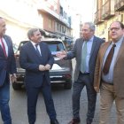 Álvarez Courel, Sanz, Torné y Carrera, en La Bañeza.