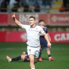 Manu Justo es el máximo goleador del Grupo I de Primera Federación, con 13 dianas.