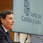 El consejero de Economía y Hacienda y portavoz.