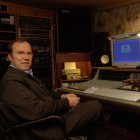 Raúl Ferreras en su estudio Caskabel.