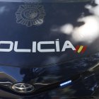 Imagen de archivo de un coche de la Policía Nacional. EFE/Mariscal