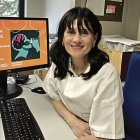 Xenia Pérez González, enfermera de práctica avanzada de Digestivo en La Bañeza premiada por su comunicación.